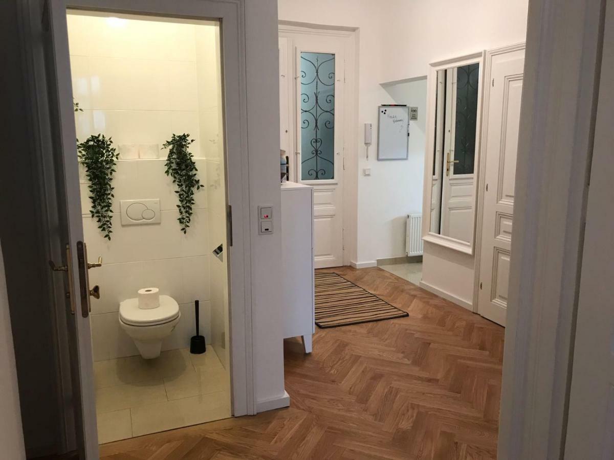 Leuhusen Orange Apartment Відень Екстер'єр фото
